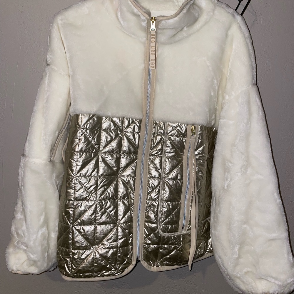 UGG Marlene Quilted Jacket Metalic. Size medium.